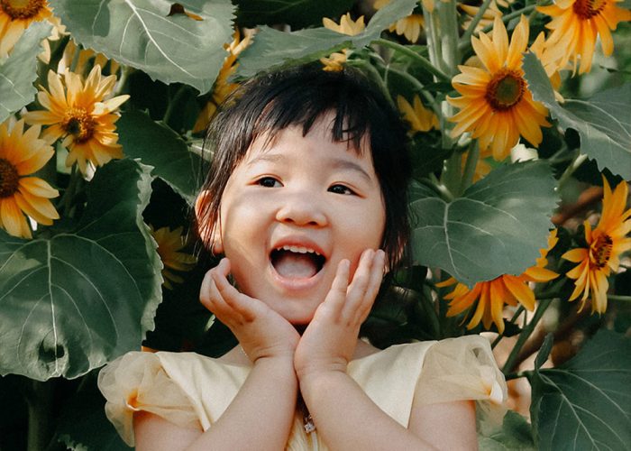 foto-child-flowers_tb